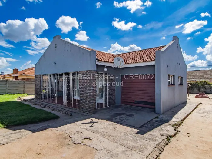 3 Bedroom House for Sale in Waterfalls, Harare