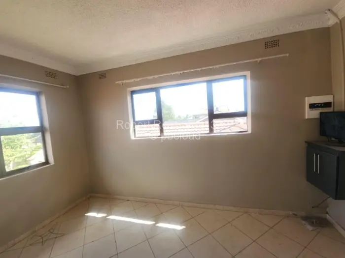 5 Bedroom House to Rent in Westgate