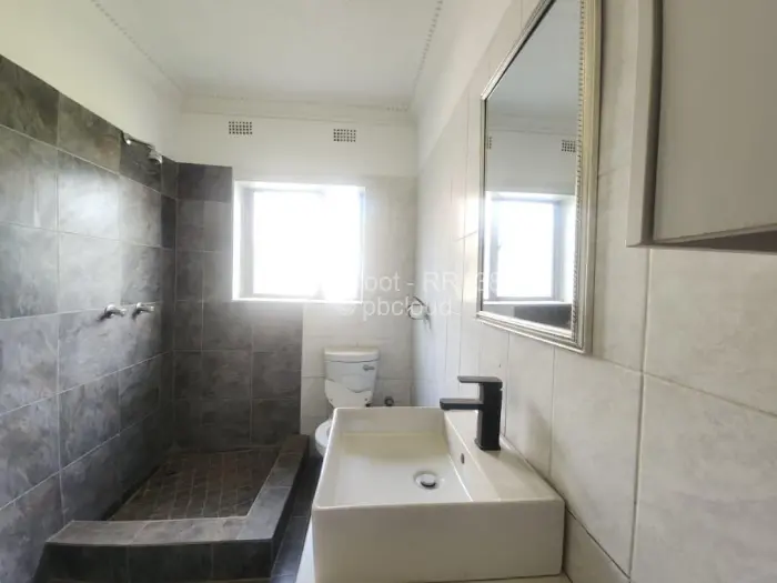 5 Bedroom House to Rent in Westgate