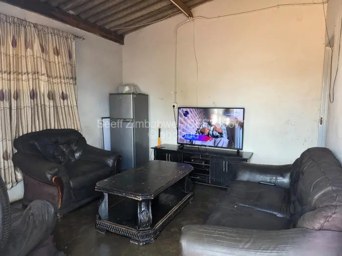 2 Bedroom House for Sale in Emganwini, Bulawayo