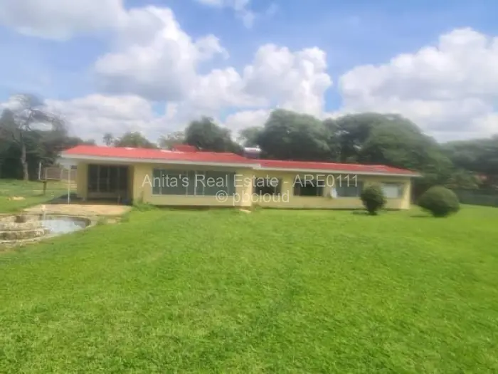 4 Bedroom House to Rent in Four Winds, Bulawayo