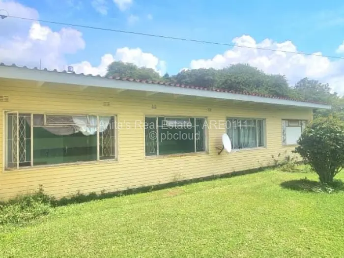 4 Bedroom House to Rent in Four Winds, Bulawayo