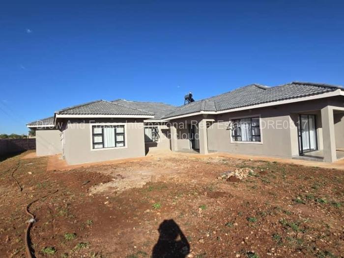 5 Bedroom House for Sale in Mount Pleasant Heights, Harare