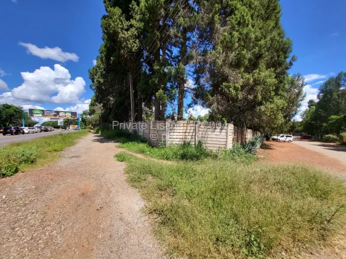 Commercial Stand for Sale in Avondale West, Harare