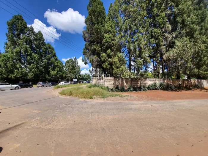 Commercial Stand for Sale in Avondale West, Harare