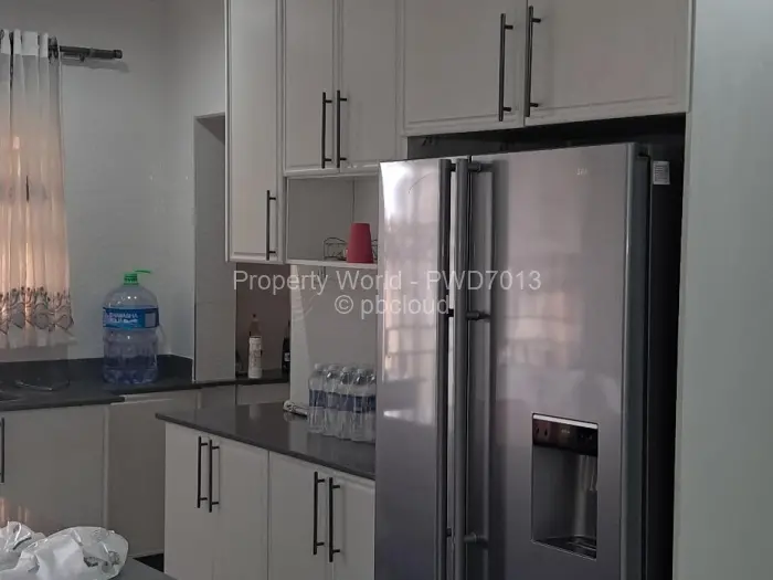 4 Bedroom House to Rent in Westlea, Harare