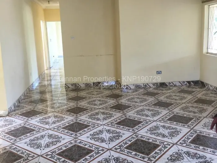 7 Bedroom House for Sale in Vainona, Harare