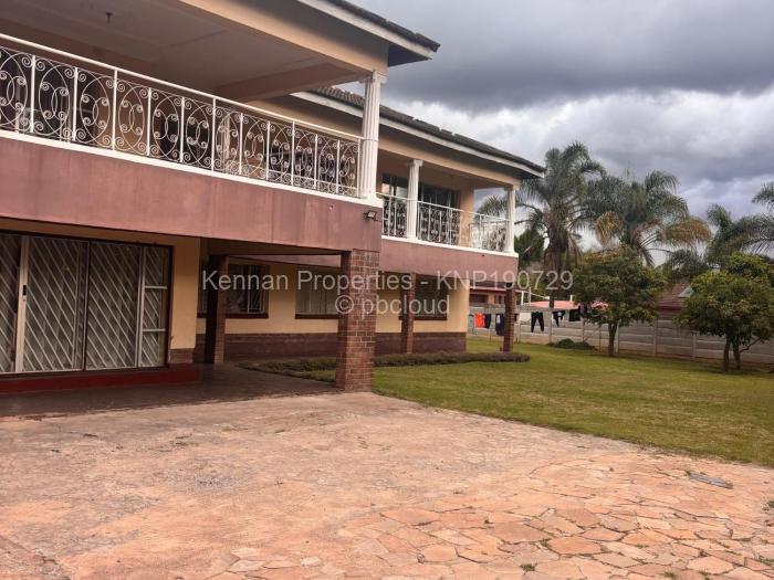 7 Bedroom House for Sale in Vainona, Harare