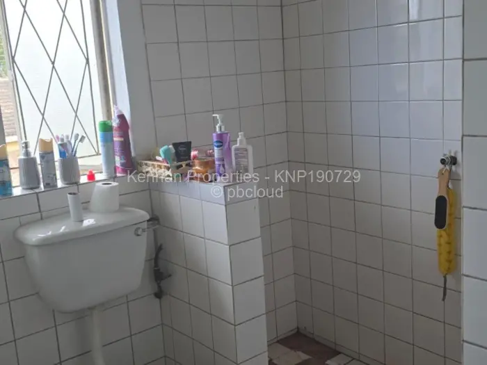 7 Bedroom House for Sale in Vainona, Harare