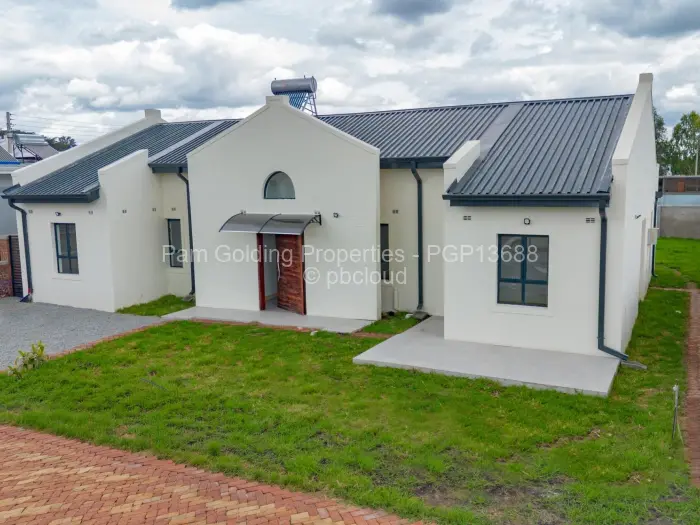 Townhouse/Cluster for Sale in Greendale North, Harare