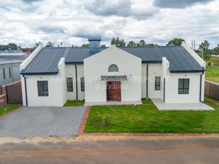 Townhouse/Cluster for Sale in Greendale North, Harare