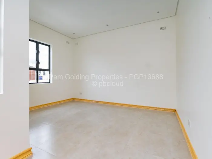 Townhouse/Cluster for Sale in Greendale North, Harare