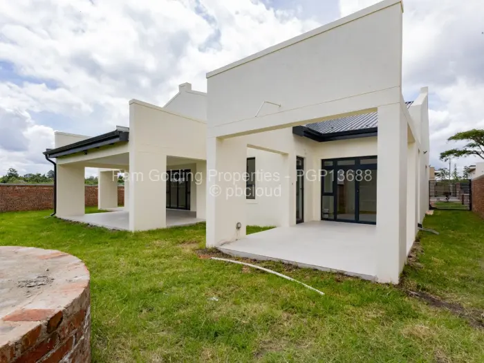 Townhouse/Cluster for Sale in Greendale North, Harare