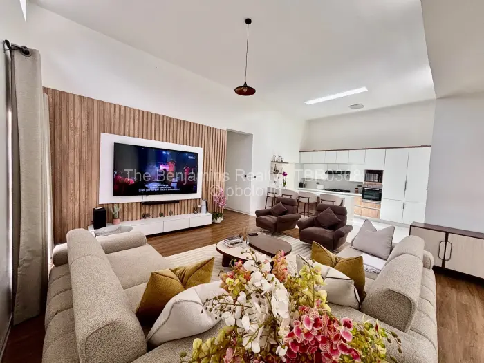 Townhouse/Cluster to Rent in Mount Pleasant