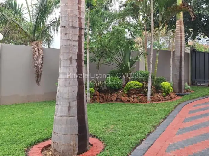 6 Bedroom House for Sale in Pomona, Harare