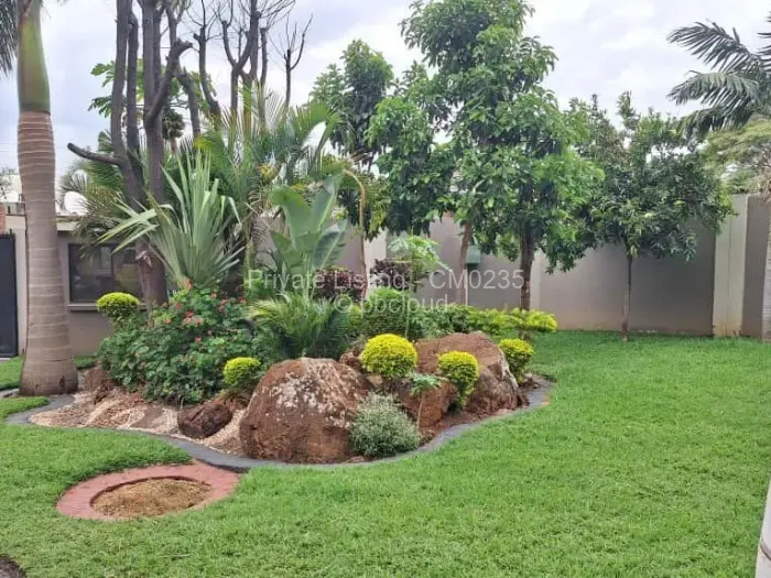 6 Bedroom House for Sale in Pomona, Harare