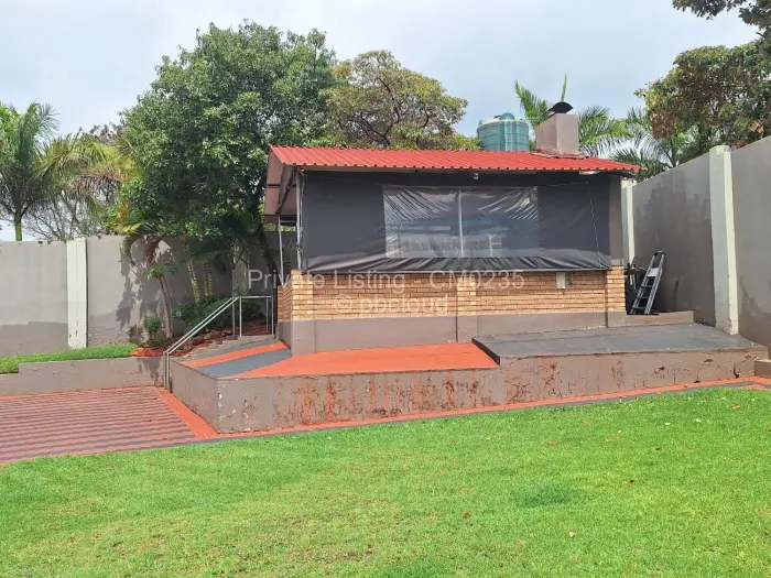 6 Bedroom House for Sale in Pomona, Harare
