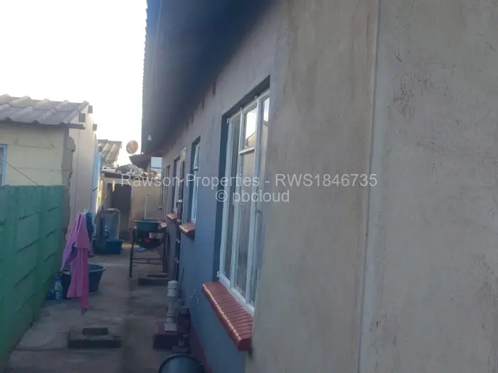 4 Bedroom House for Sale in Glen Norah, Harare