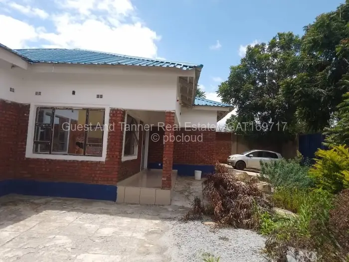 3 Bedroom House to Rent in Crowhill Views, Harare