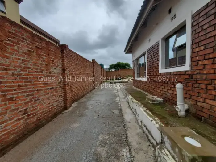 3 Bedroom House to Rent in Crowhill Views, Harare