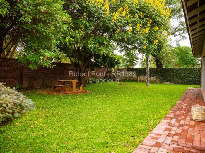 Townhouse/Cluster for Sale in Newlands, Harare