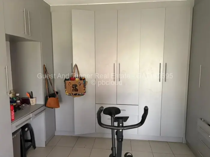 5 Bedroom House to Rent in Norton, Norton