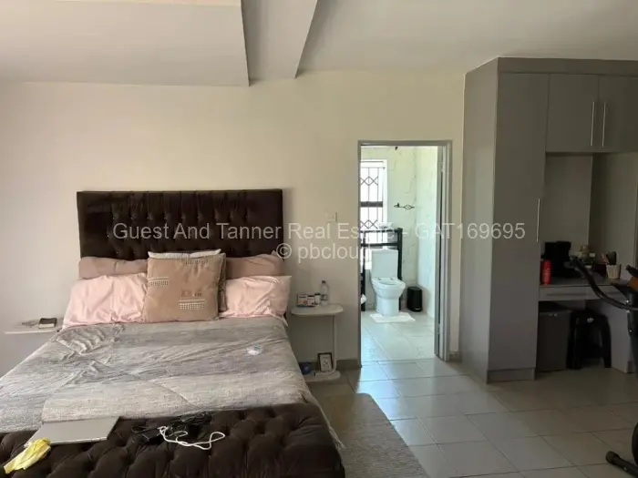 5 Bedroom House to Rent in Norton, Norton