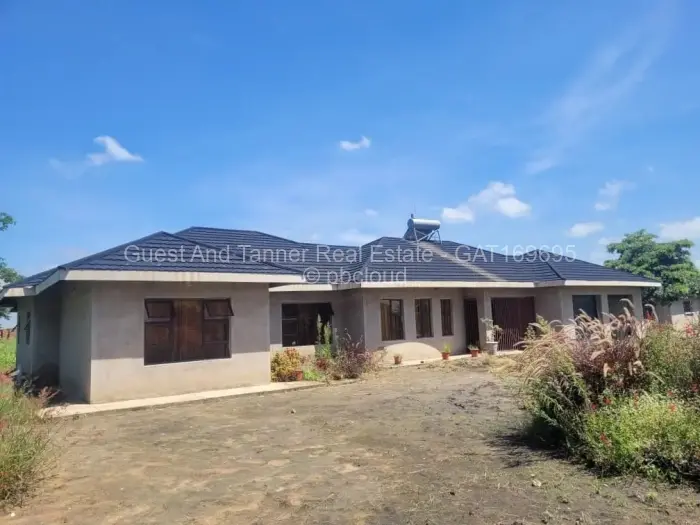 5 Bedroom House to Rent in Norton, Norton