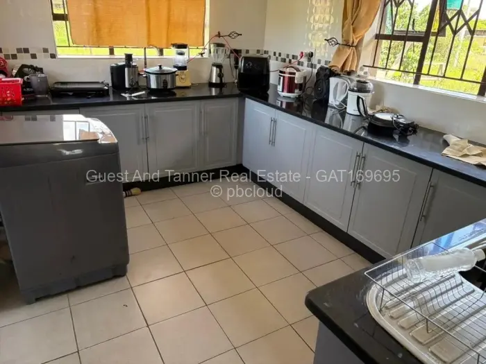 5 Bedroom House to Rent in Norton, Norton
