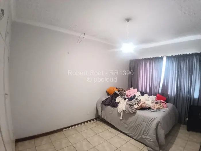 2 Bedroom Cottage/Garden Flat for Sale in Avenues, Harare