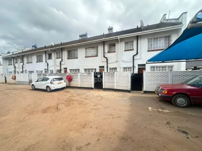 2 Bedroom Cottage/Garden Flat for Sale in Avenues, Harare
