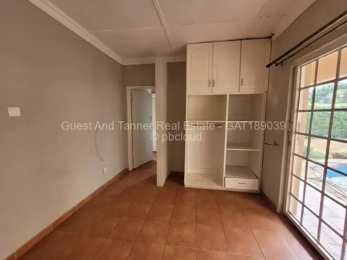 Office to Rent in Pomona