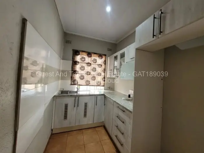 Office to Rent in Pomona