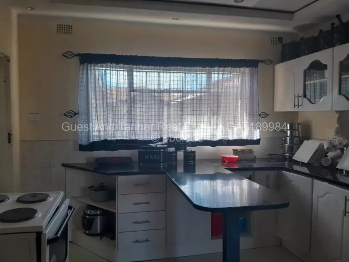 5 Bedroom House to Rent in Windsor Park, Ruwa