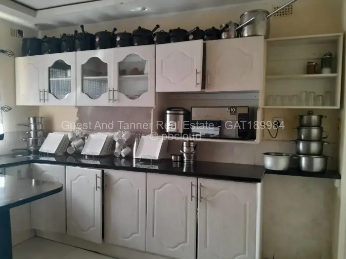 5 Bedroom House to Rent in Windsor Park, Ruwa