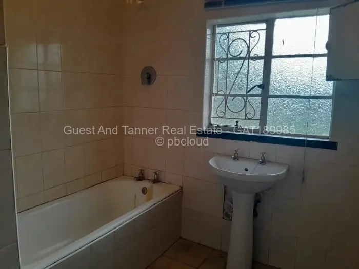 3 Bedroom House to Rent in Waterfalls