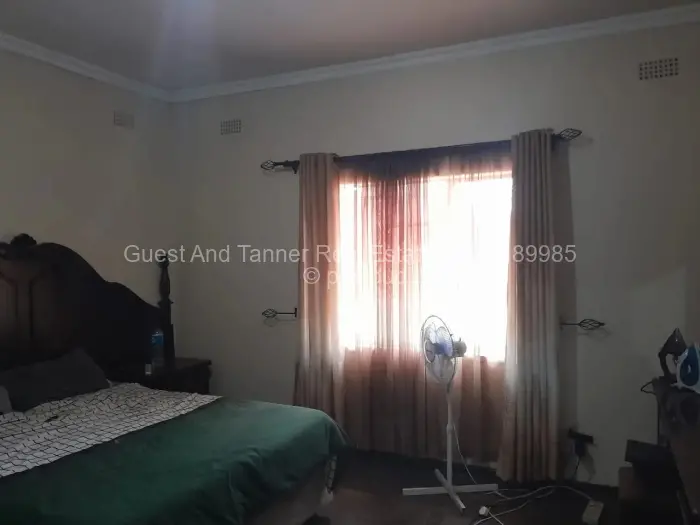 3 Bedroom House to Rent in Waterfalls