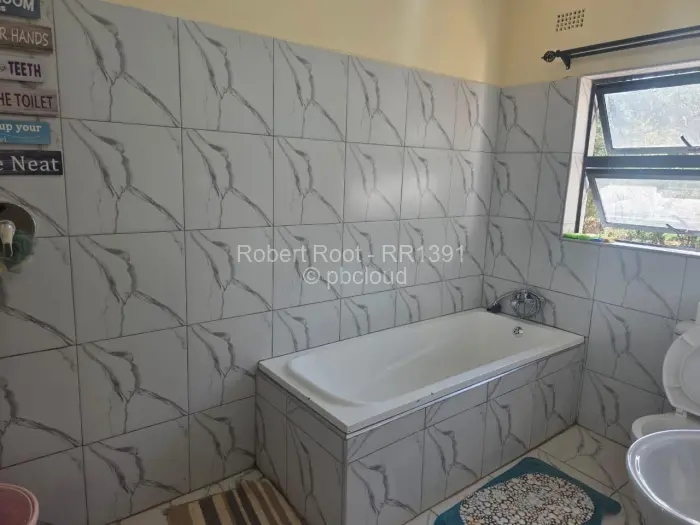 5 Bedroom House for Sale in Shawasha Hills, Harare