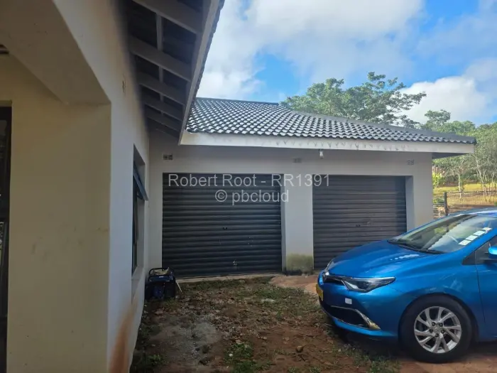 5 Bedroom House for Sale in Shawasha Hills, Harare