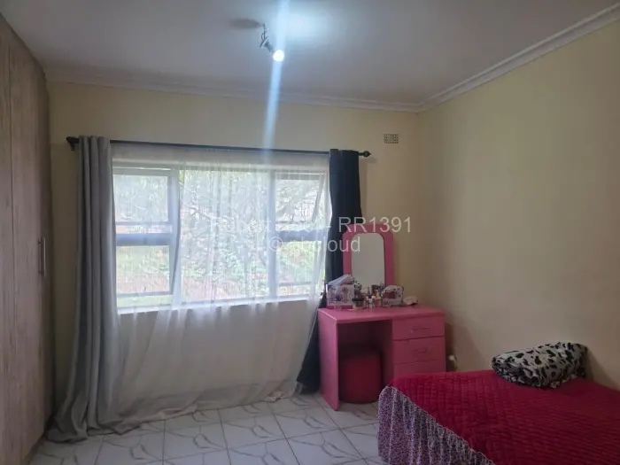 5 Bedroom House for Sale in Shawasha Hills, Harare