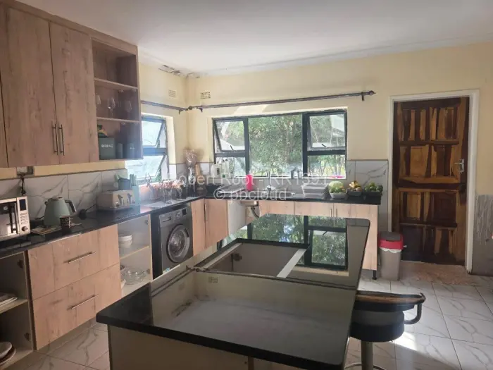 5 Bedroom House for Sale in Shawasha Hills, Harare