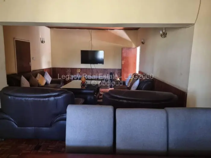 5 Bedroom House for Sale in Hatfield, Harare