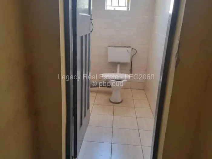 5 Bedroom House for Sale in Hatfield, Harare