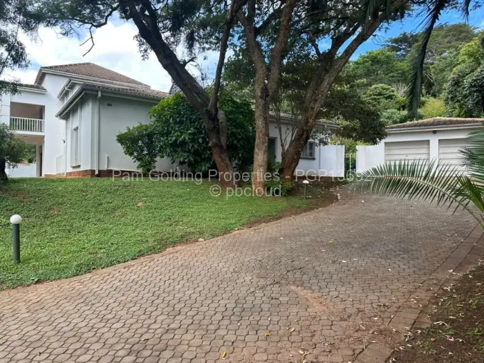 4 Bedroom House to Rent in Borrowdale Brooke