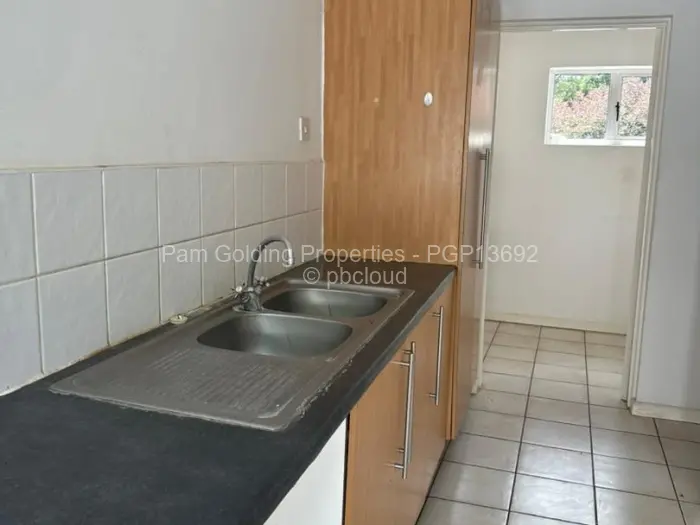 4 Bedroom House to Rent in Borrowdale Brooke