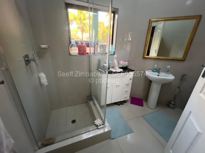 Flat/Apartment to Rent in Emerald Hill