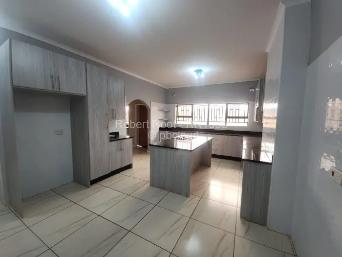 6 Bedroom House to Rent in Mount Pleasant Heights