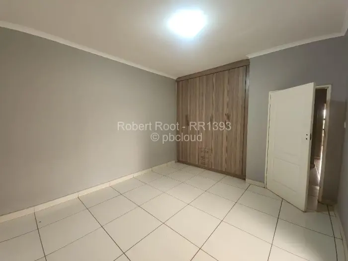 6 Bedroom House to Rent in Mount Pleasant Heights