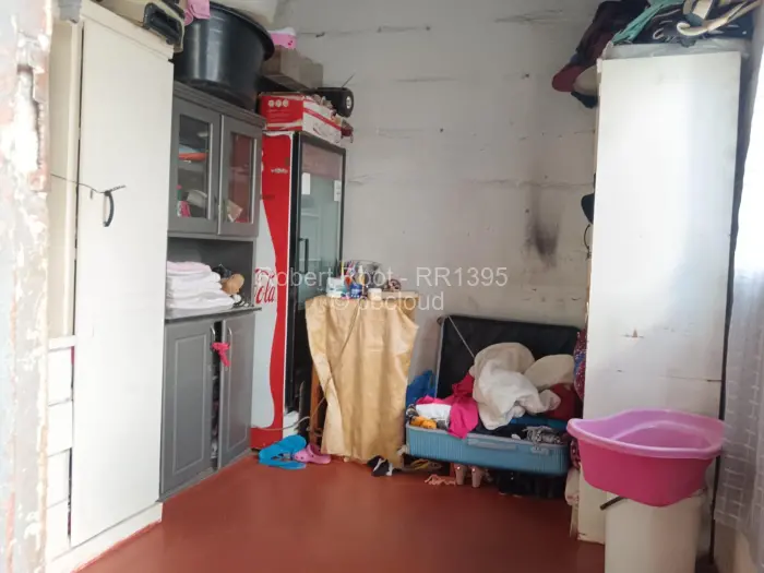 3 Bedroom House for Sale in Chitungwiza, Chitungwiza