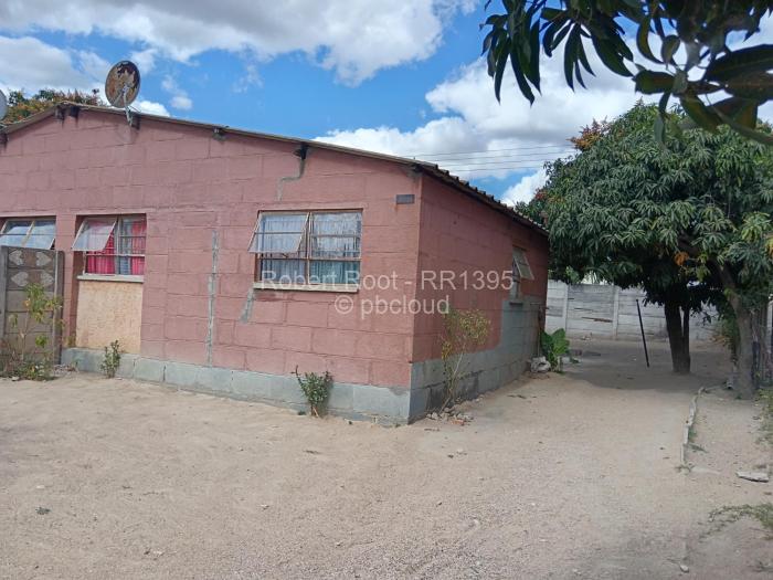 3 Bedroom House for Sale in Chitungwiza, Chitungwiza